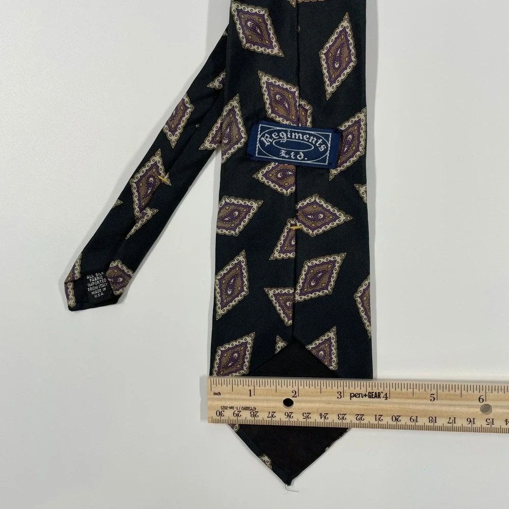 Regiments Ltd Black Diamond Paisley Silk Necktie Mens One Size